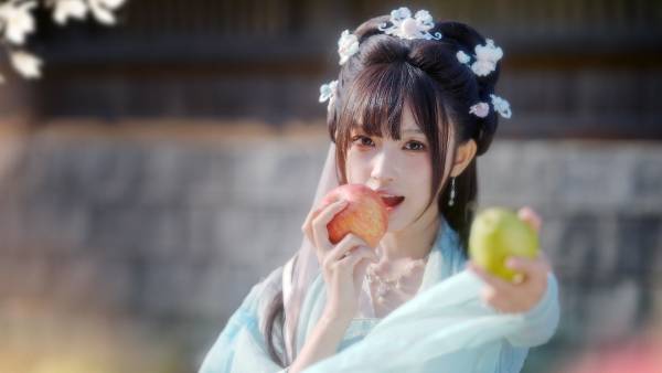 完蛋！我被美女包围了！2截图