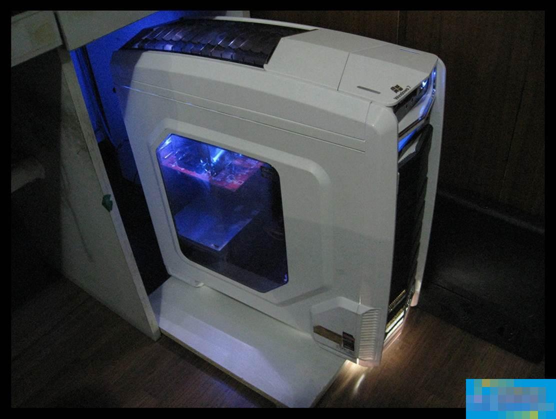 电脑主机灰尘如何清理？清理台式机灰尘有什么注意事项？