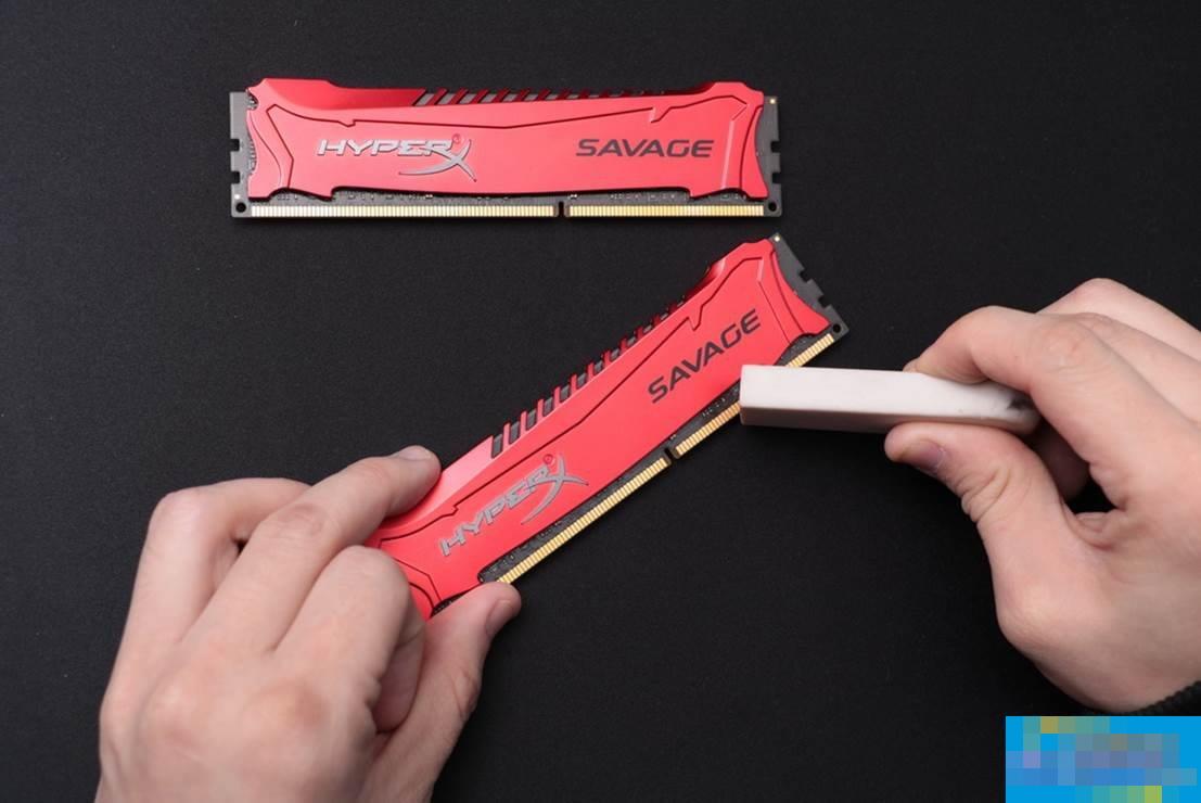 电脑主机灰尘如何清理？清理台式机灰尘有什么注意事项？